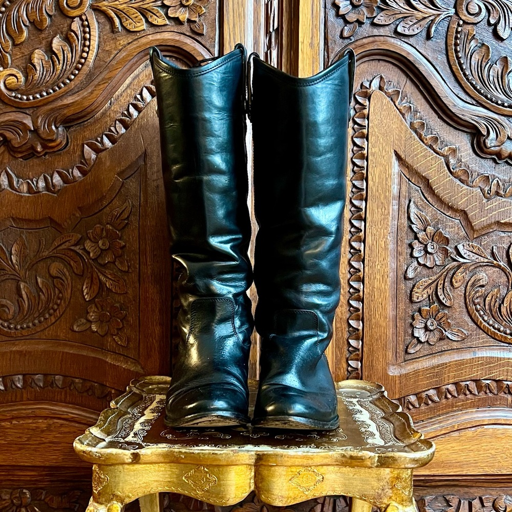 Frye ‘Melissa Button 2’ Black Leather Boots (Size 7)